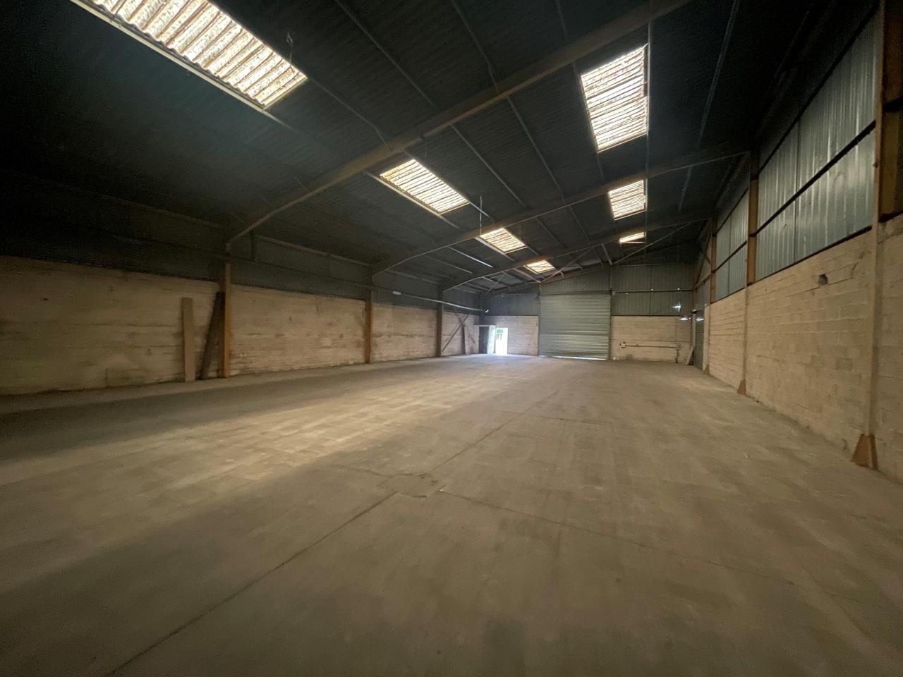 Local d'activité Houdan 521m² Location local d'activité Houdan Yvelines OLACT2529638 1
